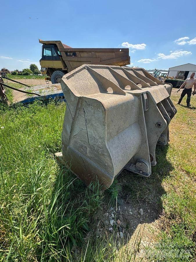 CAT 973C Baldes