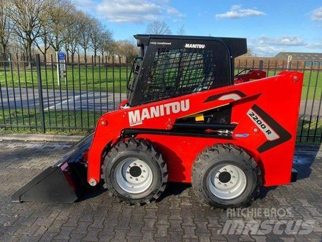 Manitou 2200R Carregadoras de direcção deslizante