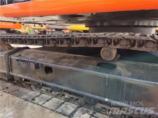 Hitachi EX 120 Escavadoras de rastos