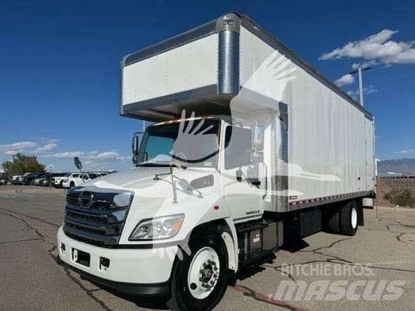 Hino L6 Camiões de caixa fechada