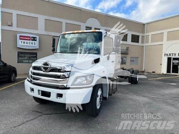 Hino L6 Camiões de chassis e cabine