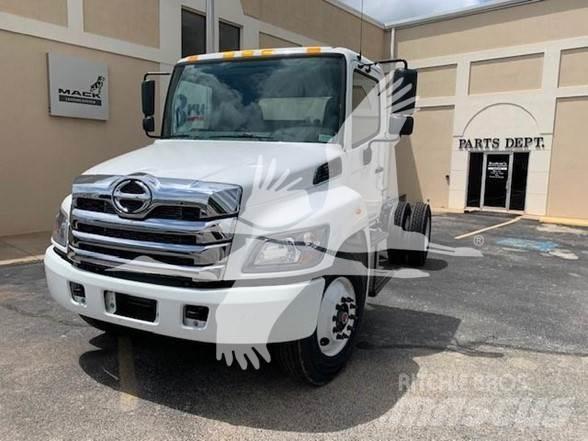 Hino L7 Camiões basculantes