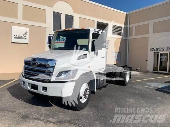 Hino L7 Camiões de chassis e cabine