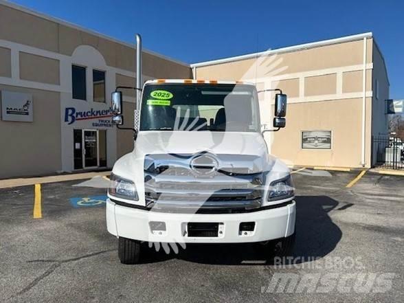 Hino L7 Camiões de chassis e cabine
