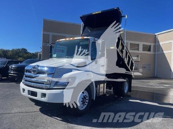 Hino L7 Camiões basculantes