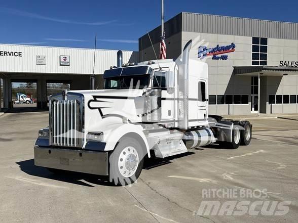Kenworth W900 Tractores (camiões)