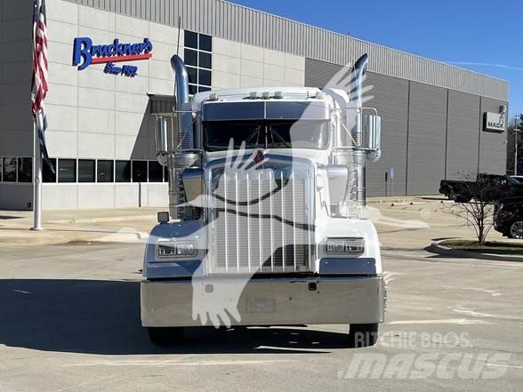 Kenworth W900 Tractores (camiões)