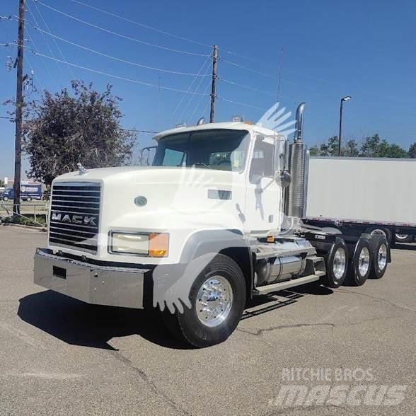 Mack CL733 Tractores (camiões)