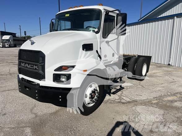 Mack MD6 Camiões de chassis e cabine