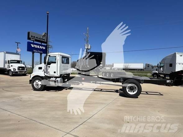 Mack MD6 Camiões de chassis e cabine