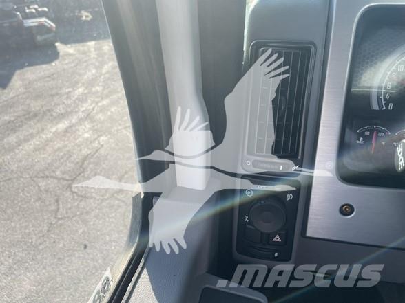 Mack MD6 Camiões de chassis e cabine