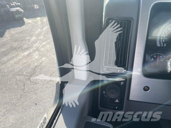 Mack MD6 Camiões de chassis e cabine