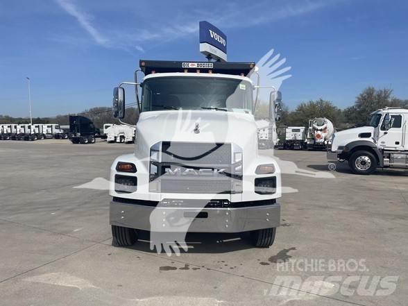 Mack MD7 Camiões basculantes