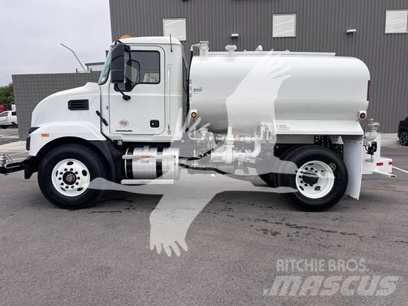 Mack MD7 Camiões-cisterna