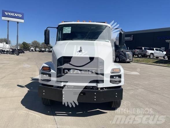 Mack MD7 Camiões basculantes