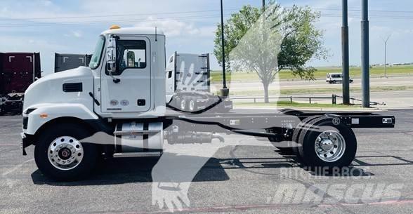 Mack MD7 Camiões de chassis e cabine
