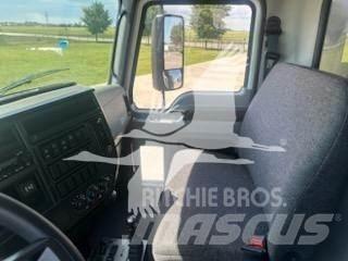 Mack MD7 Camiões basculantes
