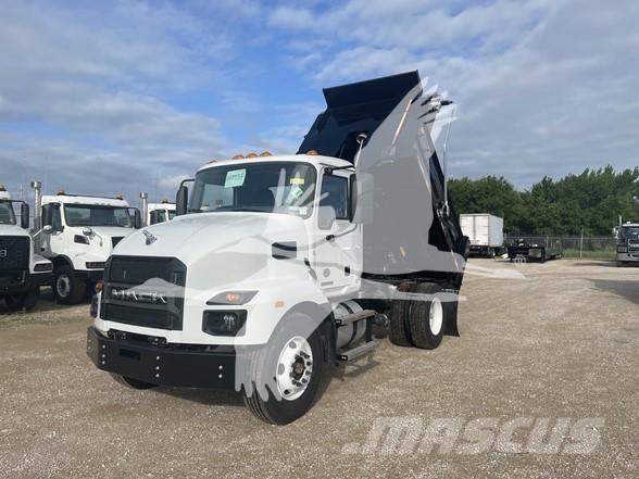 Mack MD7 Camiões basculantes