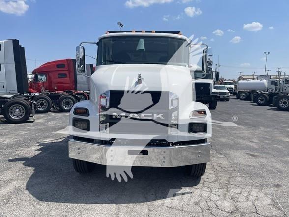 Mack MD7 Camiões basculantes