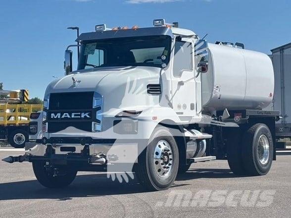 Mack MD7 Camiões-cisterna