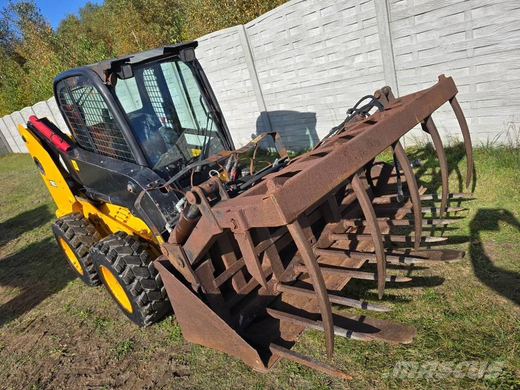 JCB 180 Robot Mini carregadoras