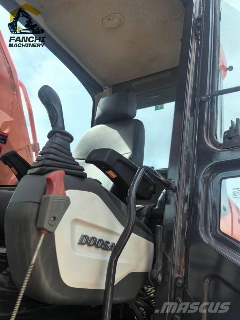 Doosan 360 Escavadoras de rastos
