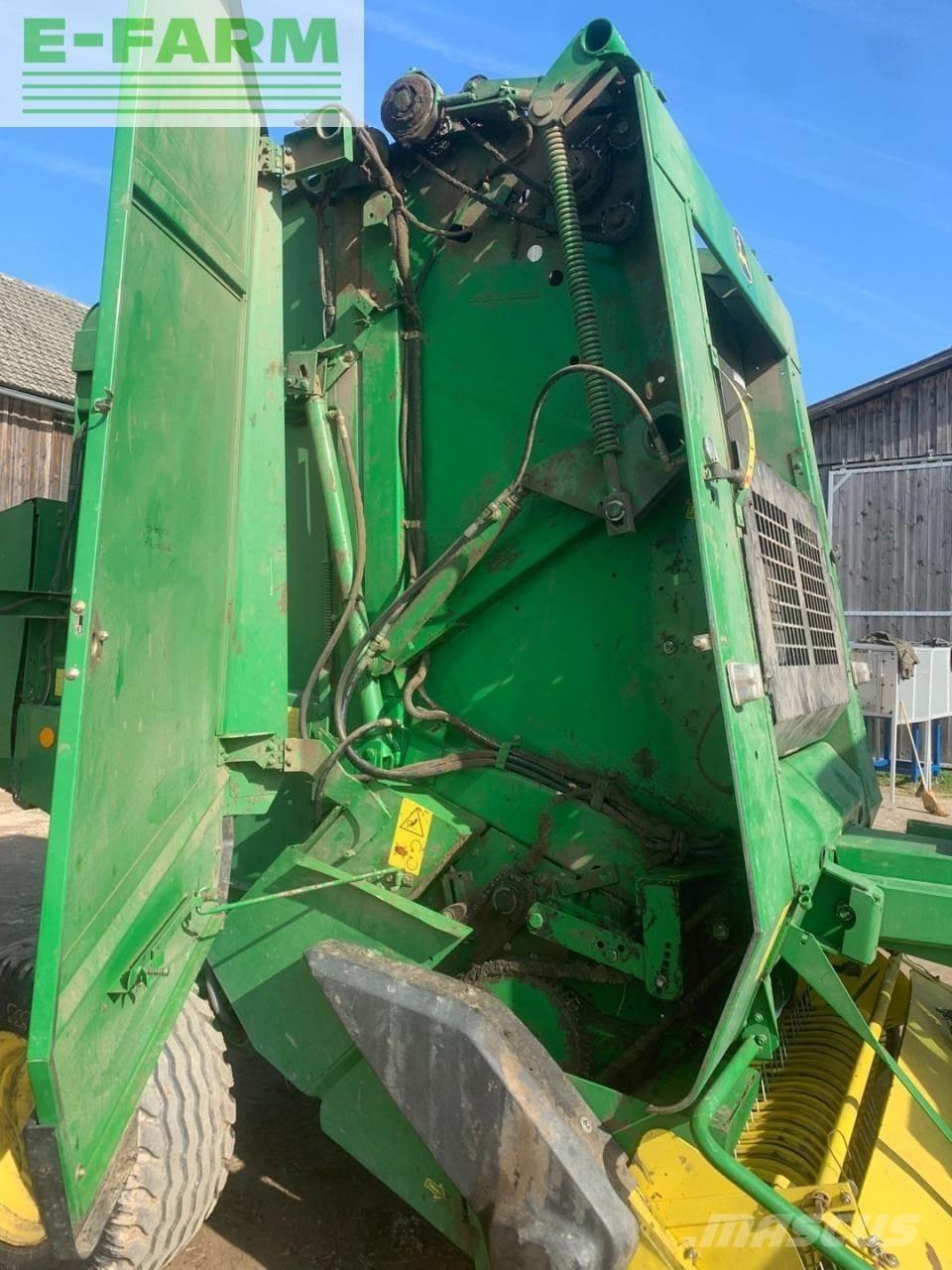 John Deere 592C Enfardadeira de fardos quadrados