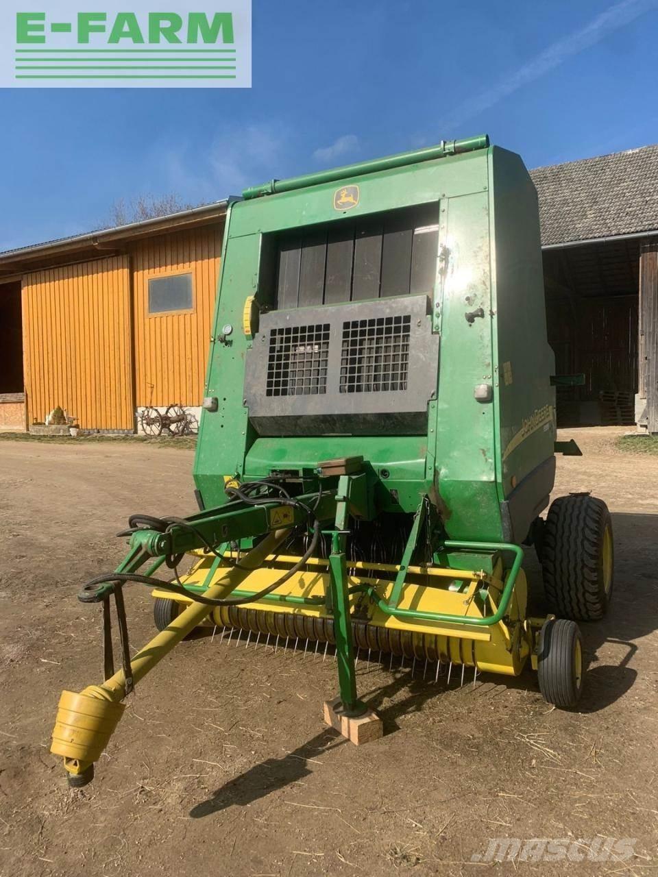 John Deere 592C Enfardadeira de fardos quadrados