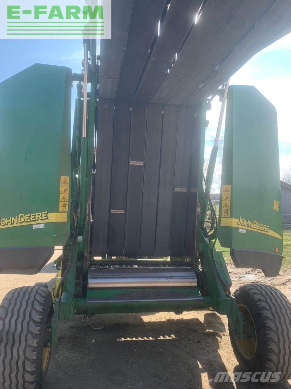 John Deere 592C Enfardadeira de fardos quadrados