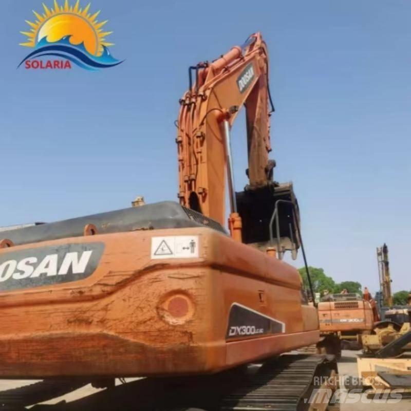 Doosan DX 300 Escavadoras de rastos
