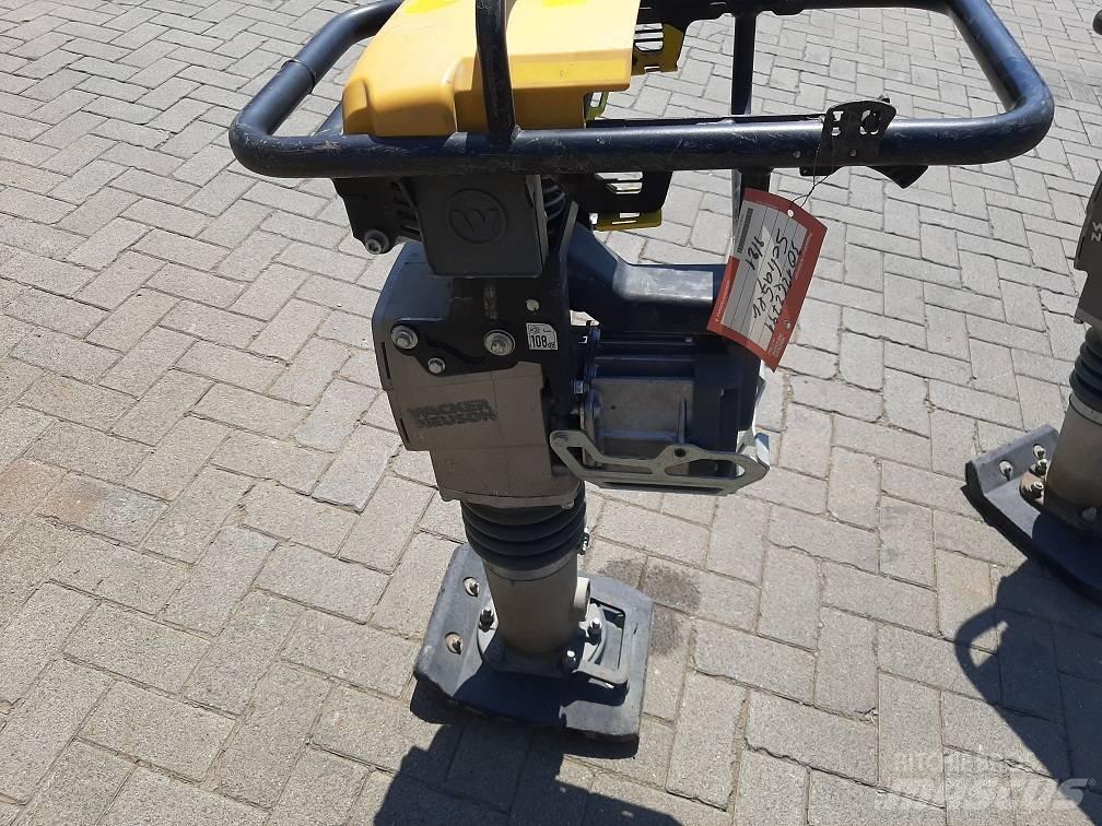 Wacker Neuson AS60e Saltitões