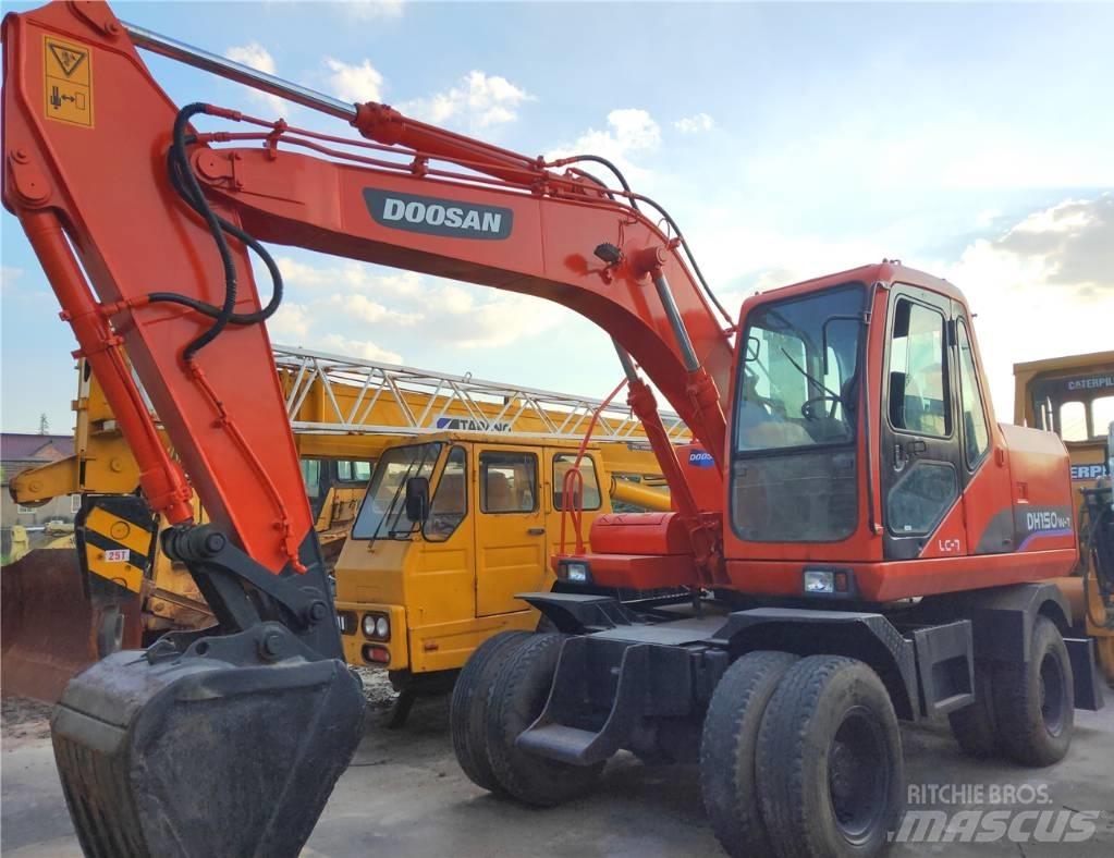 Doosan DH150W Escavadoras de rodas