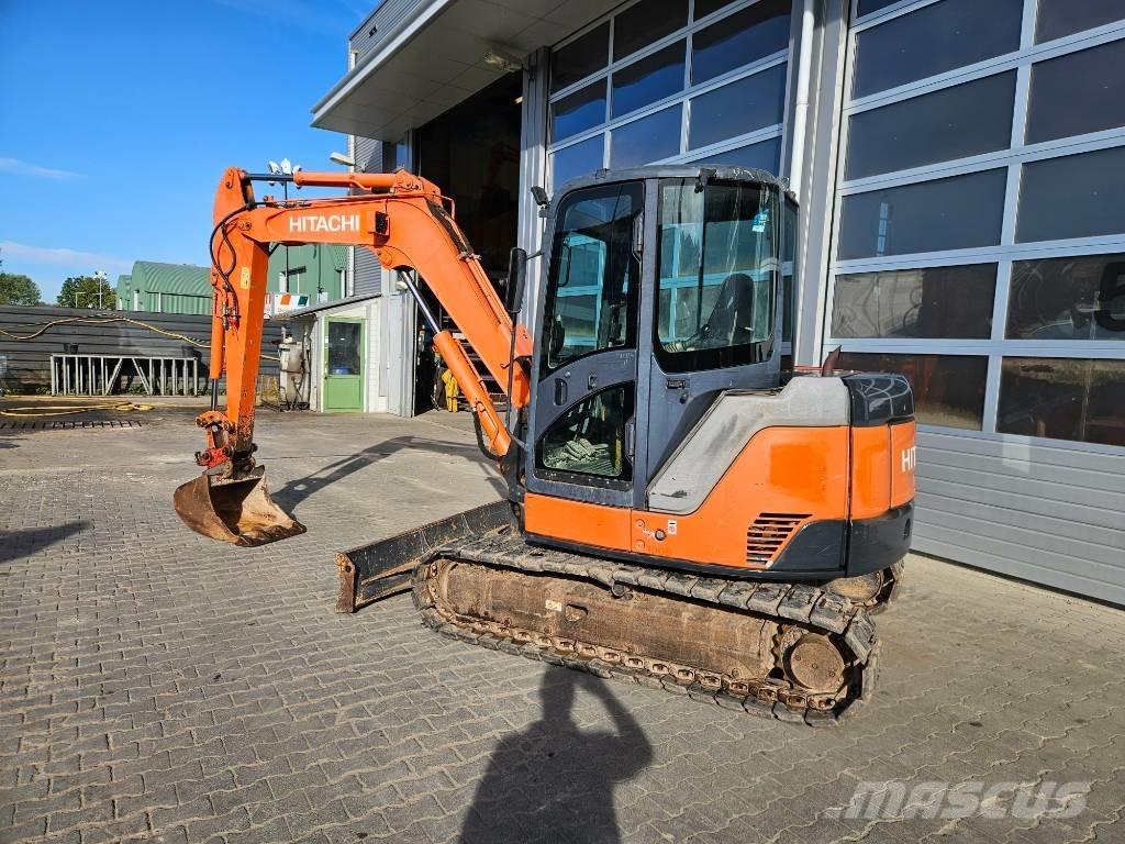 Hitachi ZX60USB-3 Mini Escavadoras <7t