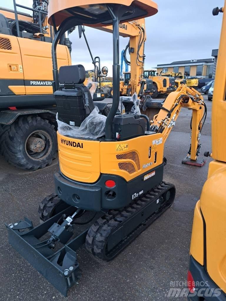 Hyundai R17Z-9AK Mini Escavadoras <7t