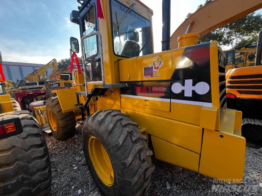 Komatsu WA100 Pás carregadoras de rodas