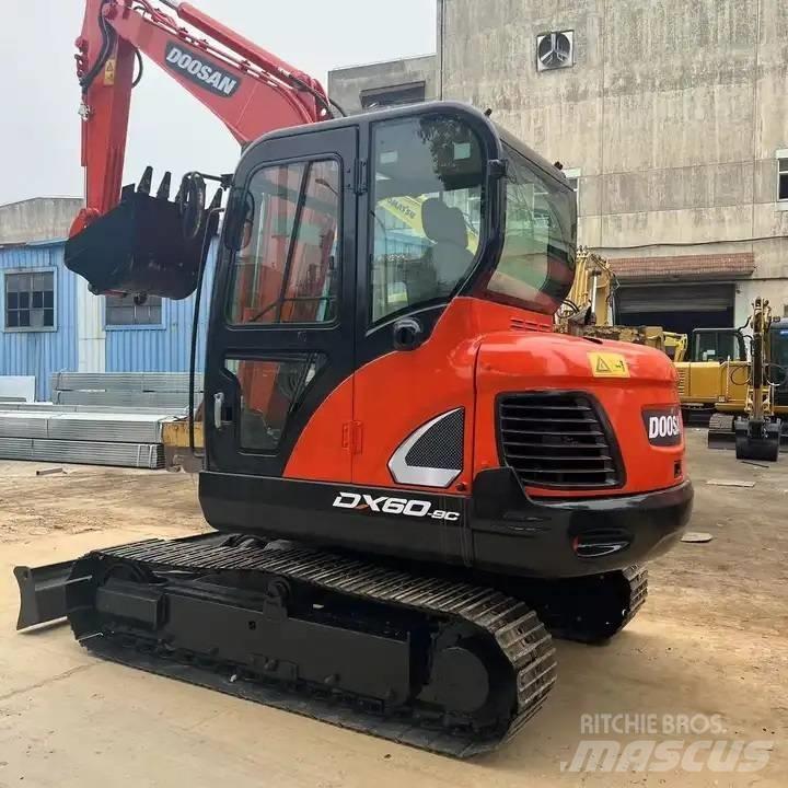 Doosan DX60 Escavadoras de rastos