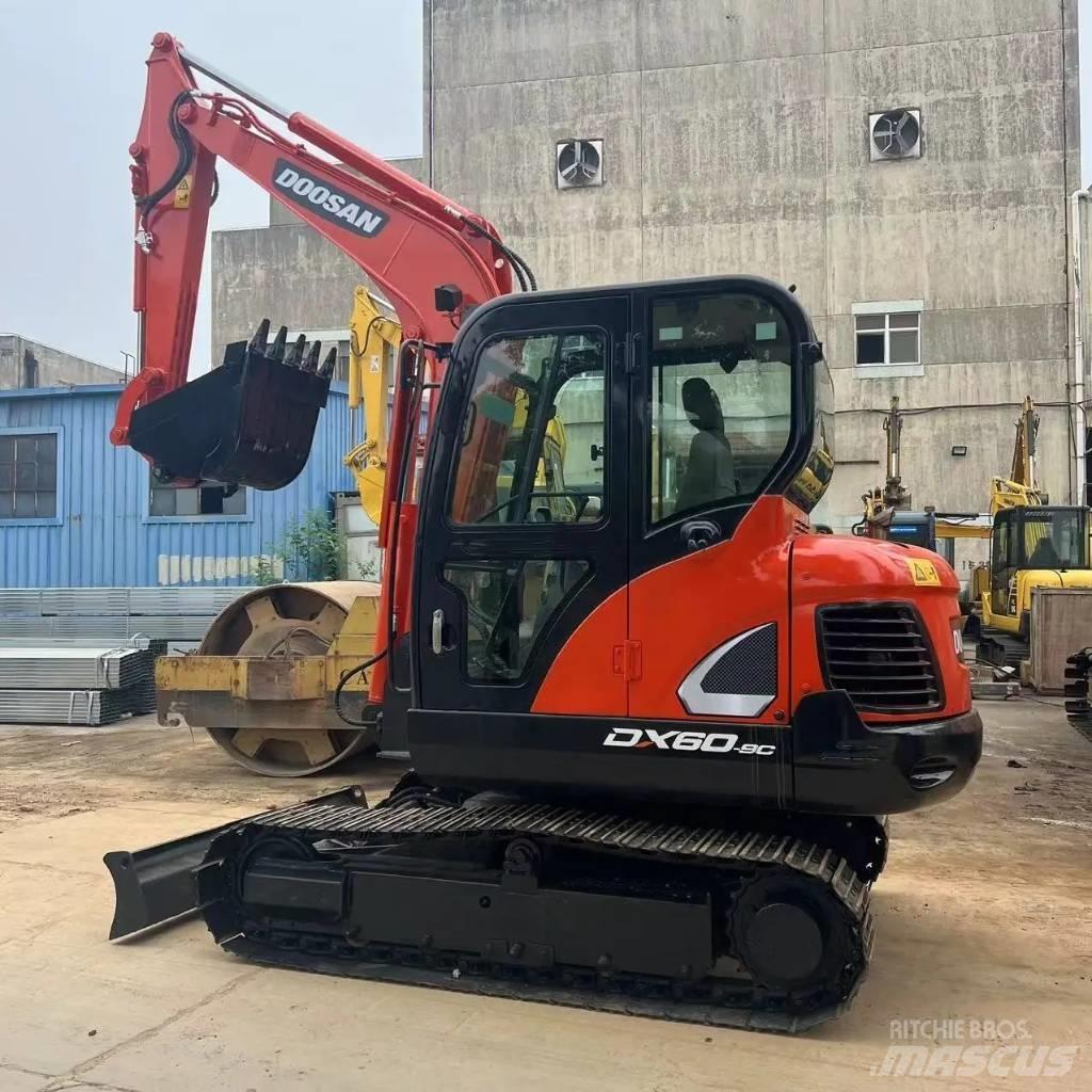 Doosan DX60 Escavadoras de rastos