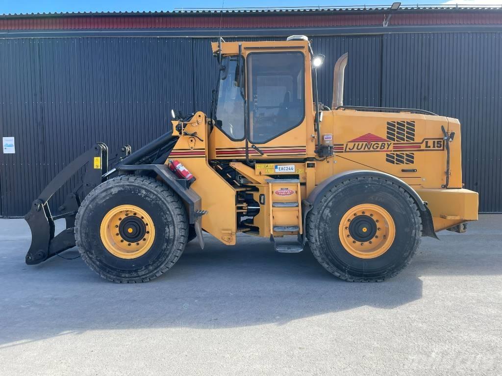 Ljungby L 15 Pás carregadoras de rodas