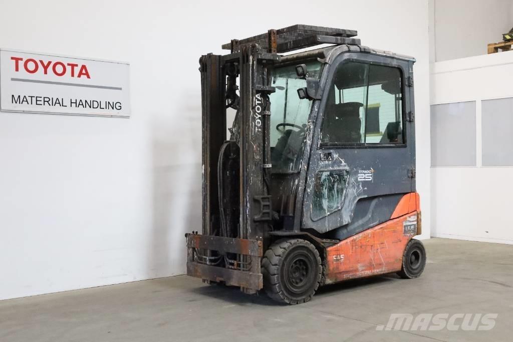 Toyota 8 FBMT 25 Empilhadores eléctricos