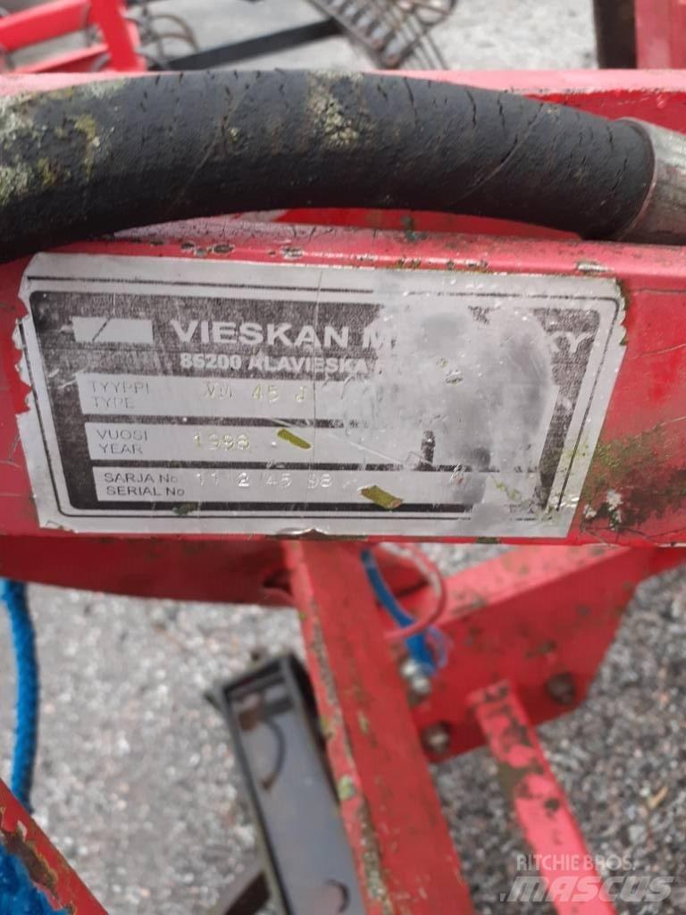 VM 45 J Grades