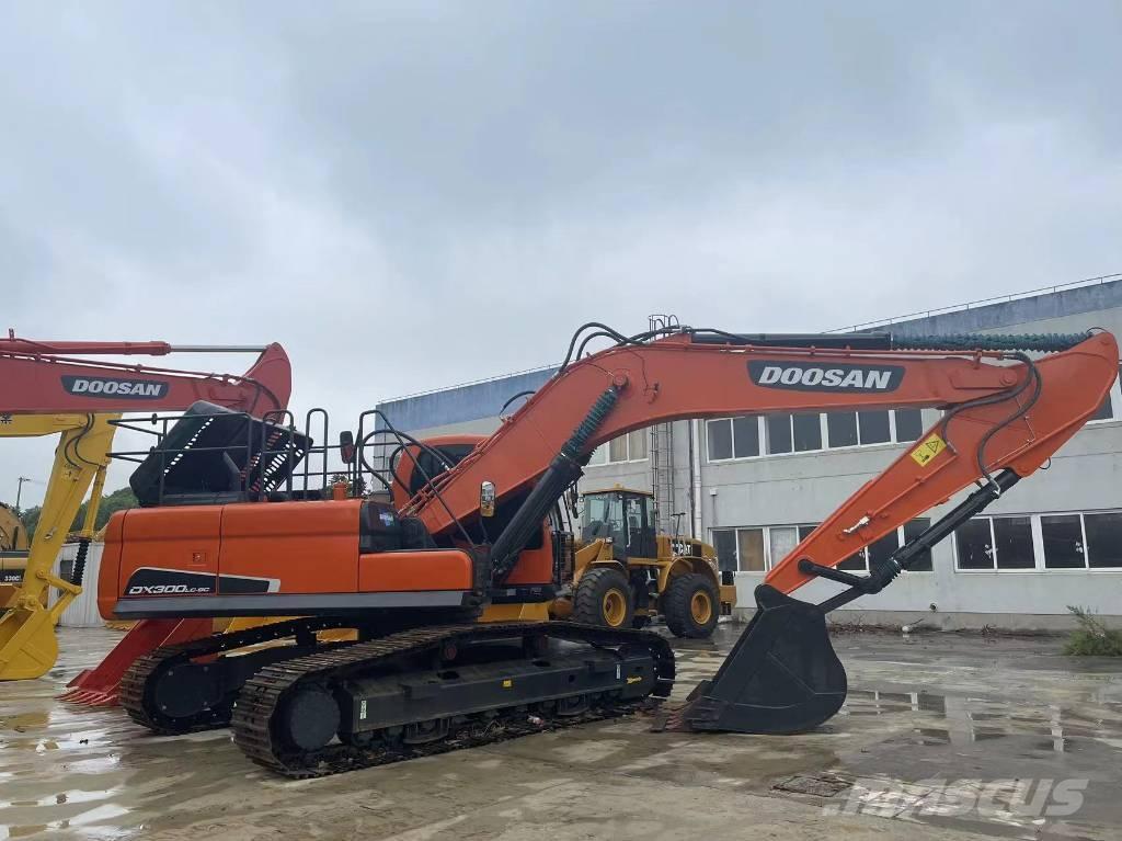 Doosan DX 300 LC Escavadoras de rastos