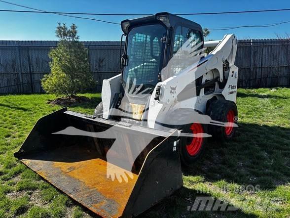 Bobcat S750 Carregadoras de direcção deslizante