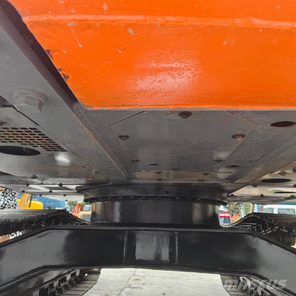 Hitachi ZX 120 Escavadoras de rastos