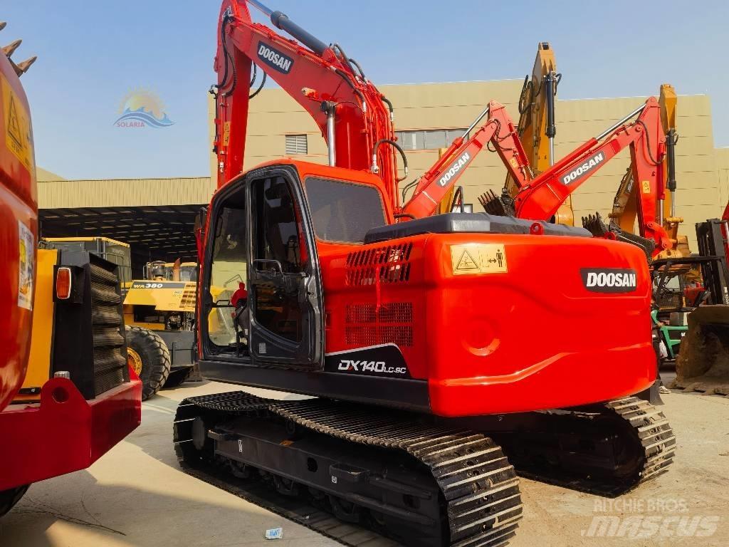 Doosan DX 140 LC Escavadoras de rastos