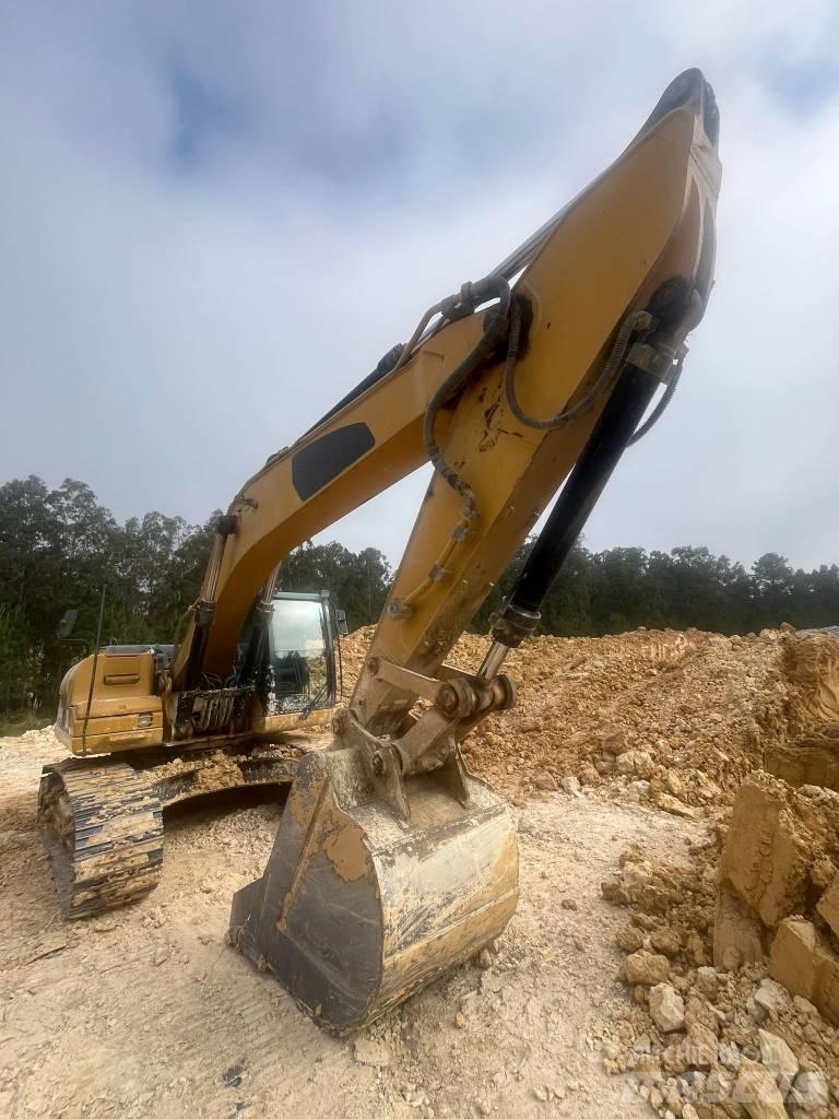 CAT 324 D Escavadoras de rastos