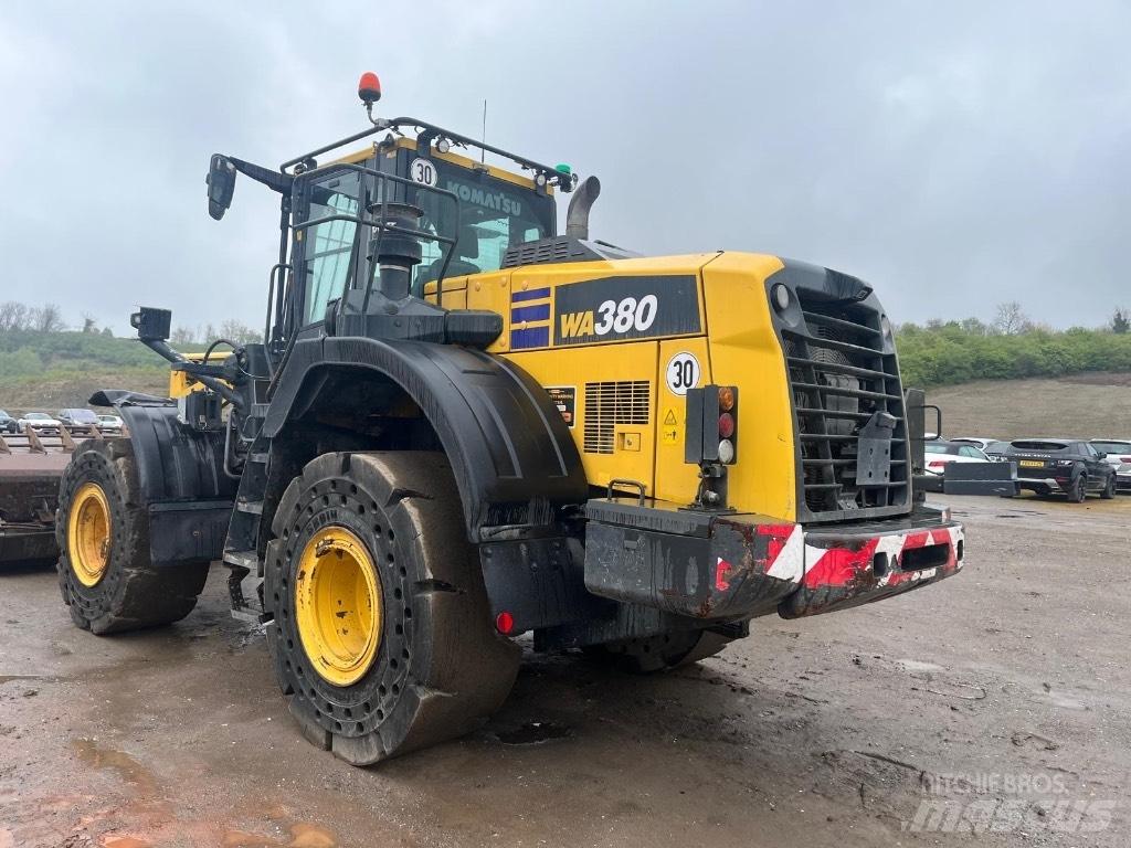 Komatsu WA380-8E0 Pás carregadoras de rodas