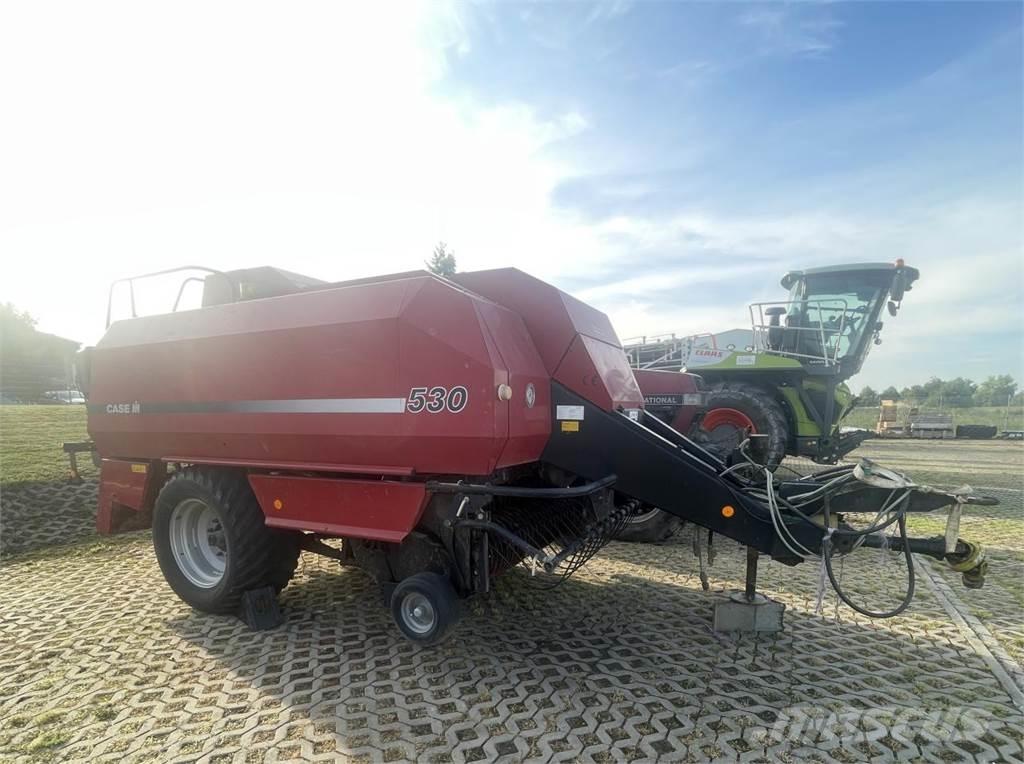 Case IH 530 Enfardadeira de fardos quadrados