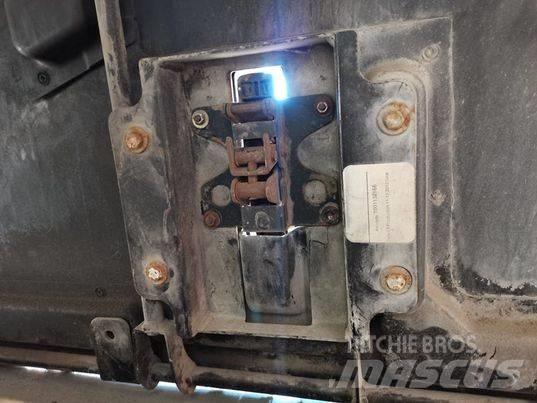 CAT TH337 mask Cabines e interior máquinas construção