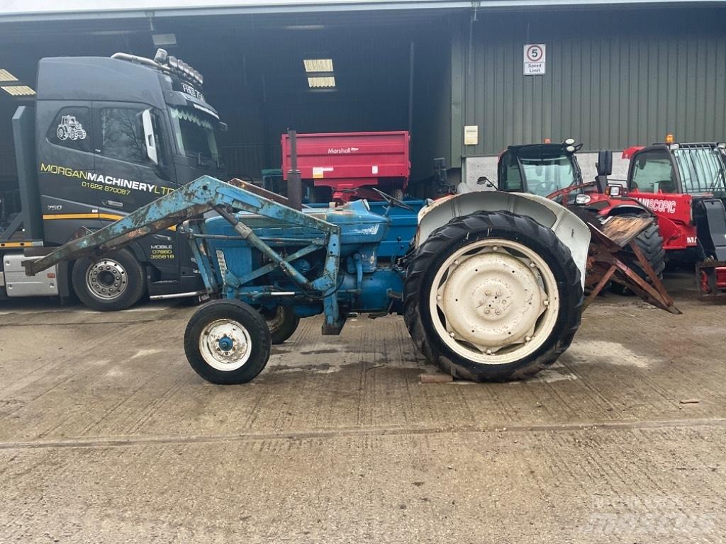 Ford 4000 Tratores Agrícolas usados