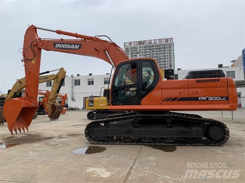 Doosan DX300 Escavadoras de rastos